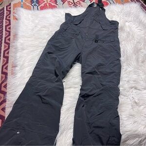 Dakine men’s ski and Snowboard Bib Overalls cargo fit snow pants black